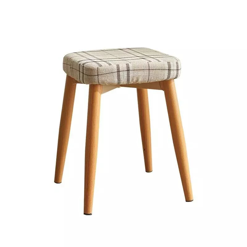 Tabouret scandinave avec assise carrée en tissus