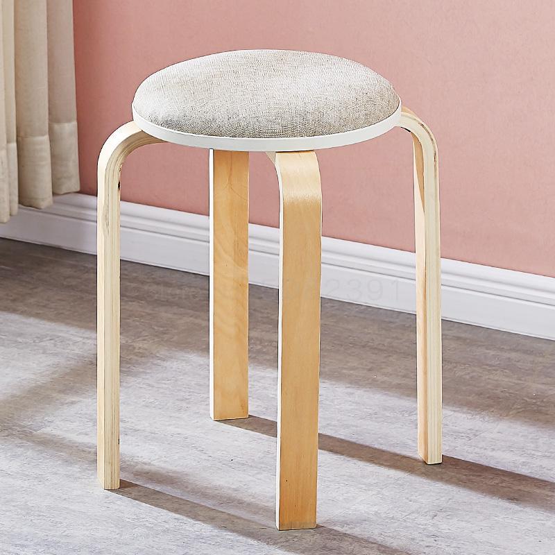 Tabouret scandinave avec assise ronde rembourrée en tissu et pieds en bois