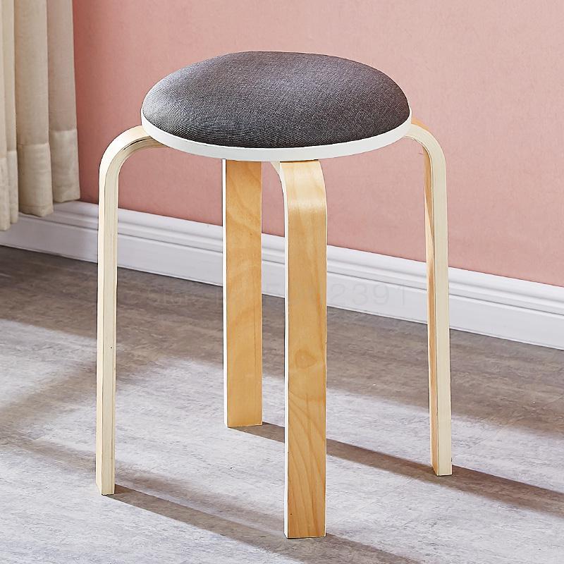 Tabouret scandinave avec assise ronde rembourrée en tissu et pieds en bois