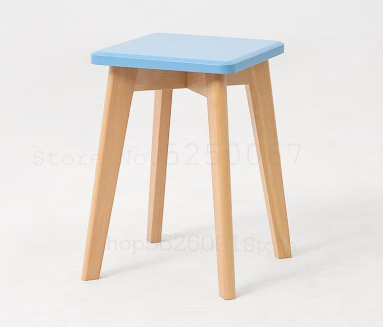 Tabouret scandinave en bois massif avec assise carrée