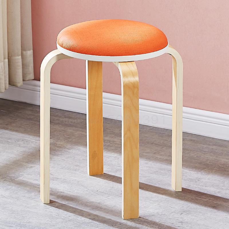 Tabouret scandinave avec assise ronde rembourrée en tissu et pieds en bois