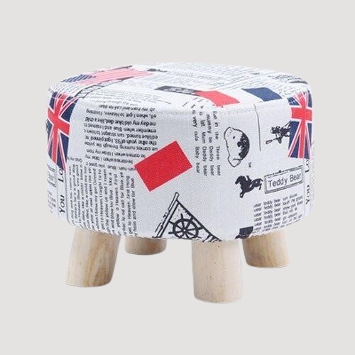 Tabouret scandinave bas avec assise ronde en tissu à motif du Royaume Uni