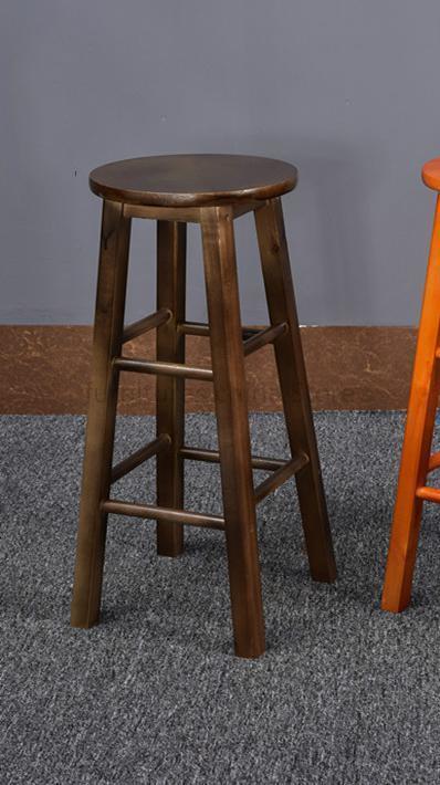 Tabouret de bar en bois massif vernis avec double repose pieds