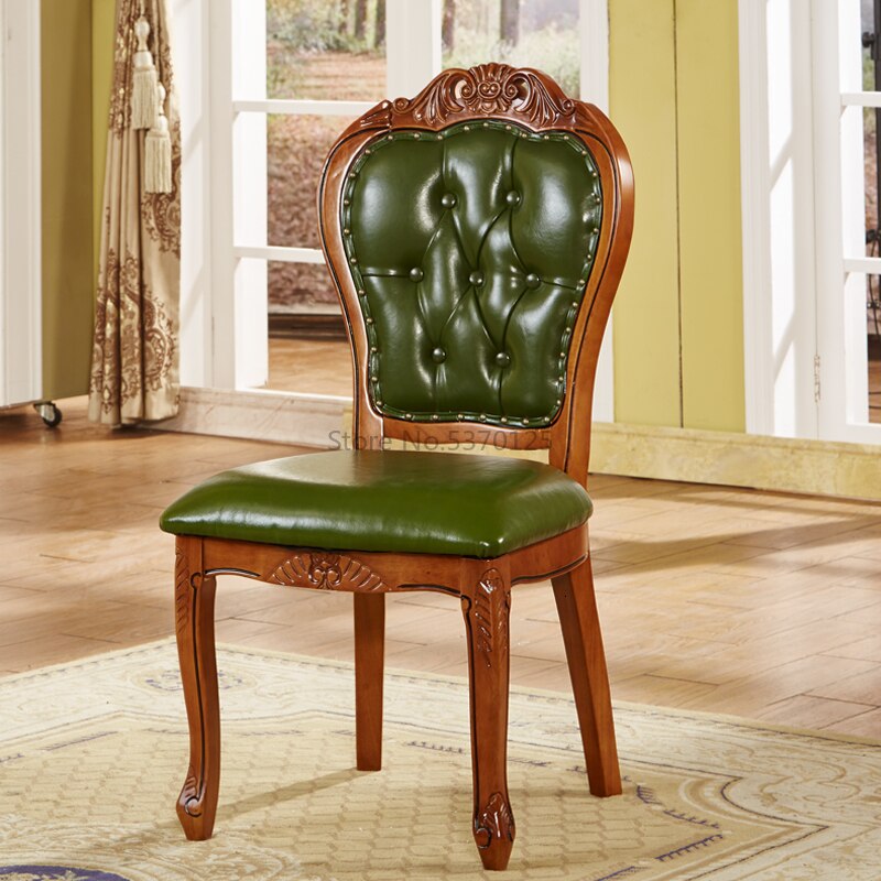 Chaise louis XVI avec accoudoirs cadre en bois massif et assise en cuir