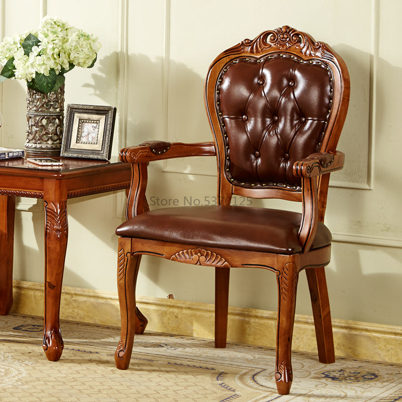 Chaise louis XVI avec accoudoirs cadre en bois massif et assise en cuir