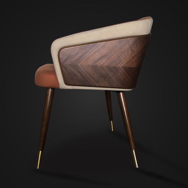 Chaise design en bois de frêne et métal