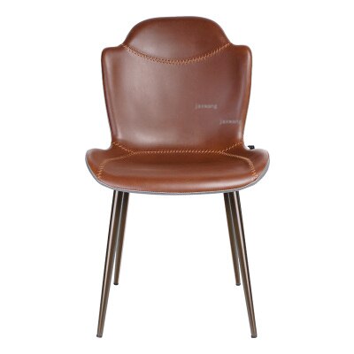 Chaise moderne en cuir surpiqué et pieds en métal