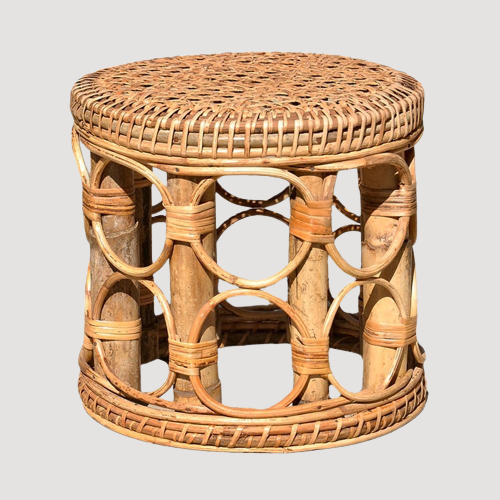 Tabouret en rotin naturel de style tribal