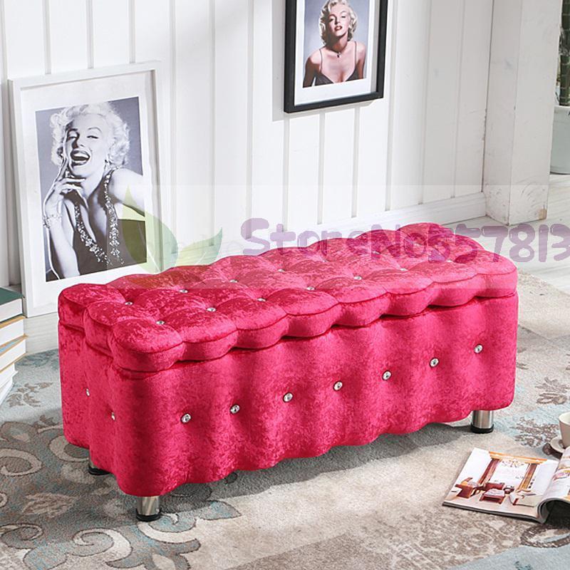 Banc de rangement en velours et métal de type coffre