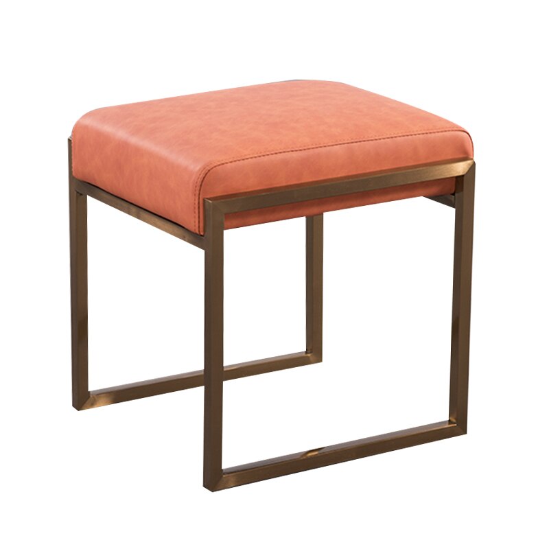 Tabouret design en cuir orange et métal de style nordique