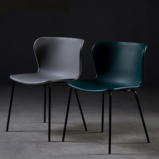Chaise moderne de salle à manger en résine de cuir et métal