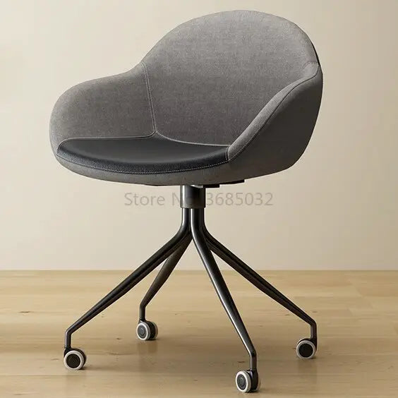 Chaise de bureau design et ergonomique sur roulettes