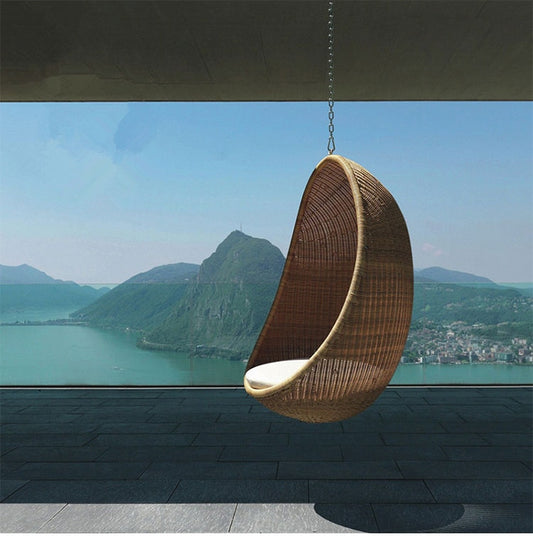 Chaise suspendue en rotin naturel