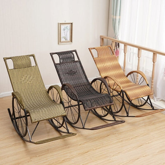 chaise à bascule en fer et rotin