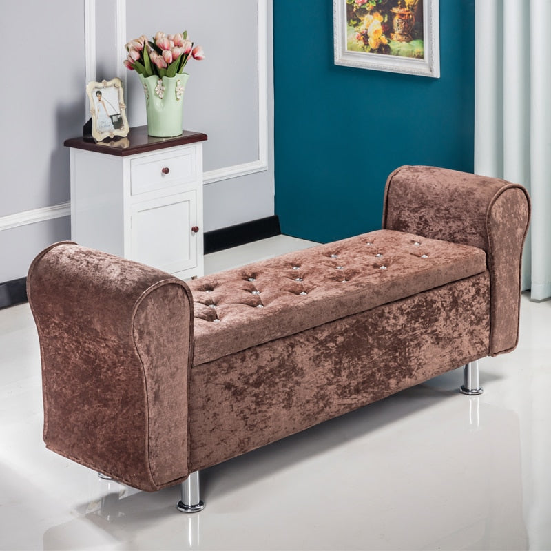 Banc de rangement en velours capitonné avec accoudoirs