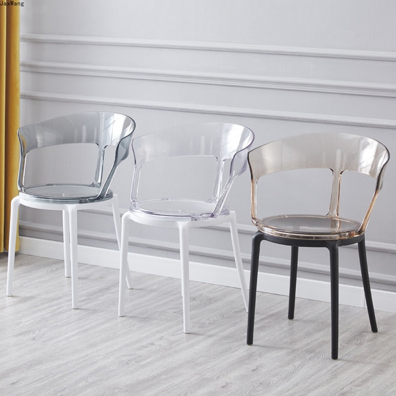 Chaise moderne en bois et résine à dossier large