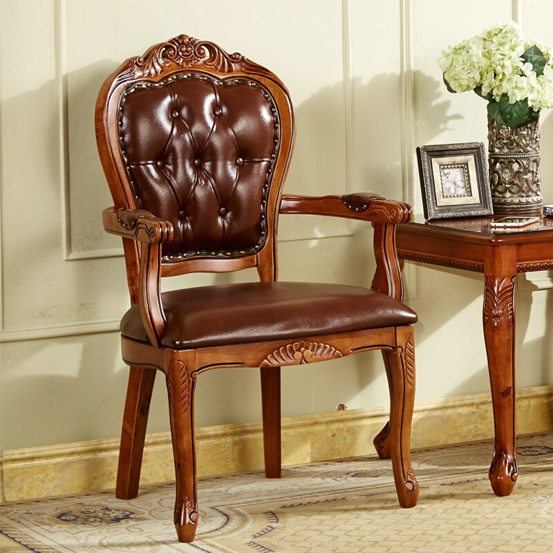 Chaise louis XVI avec accoudoirs cadre en bois massif et assise en cuir