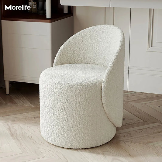 Chaise bouclette écrue design contemporaine création nordique CHAISARIO