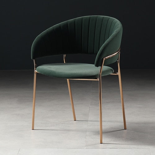 Chaise design velours et métal doré avec dossier incurvé
