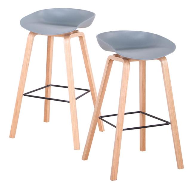 Tabouret de bar nordique en bois clair et assise résine
