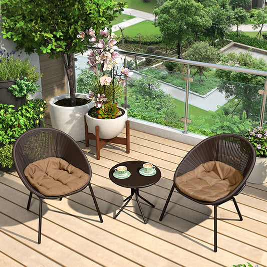 Chaise moderne avec dossier ergonomique en rotin