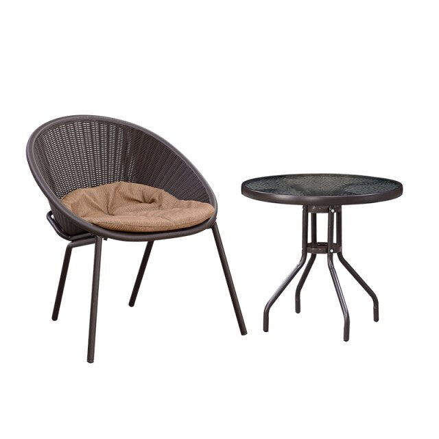 Chaise moderne avec dossier ergonomique en rotin