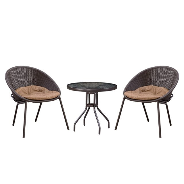 Chaise moderne avec dossier ergonomique en rotin