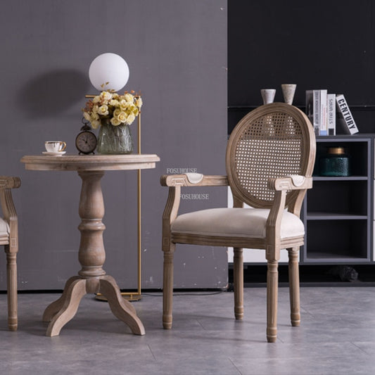 Chaise médaillon empereur en bois et rotin avec accoudoirs