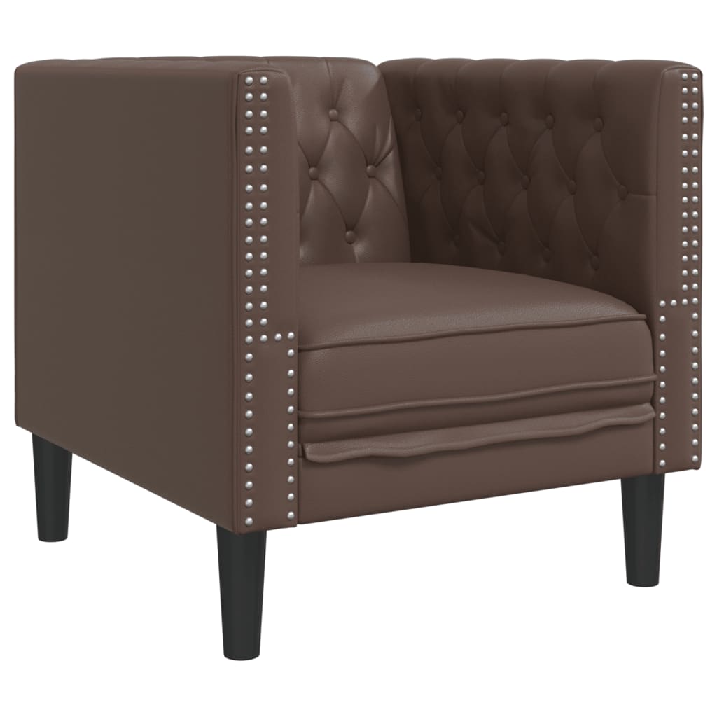 Fauteuil chesterfield en similicuir marron, vue de trois quarts