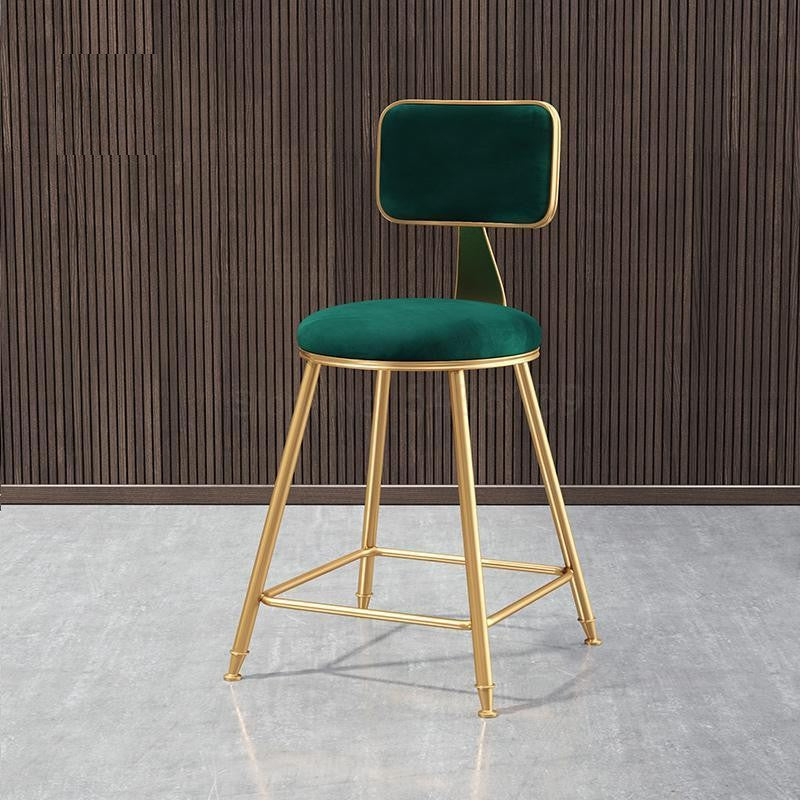 Chaise de bar design de 45cm de haut en métal doré et assise en velours vert