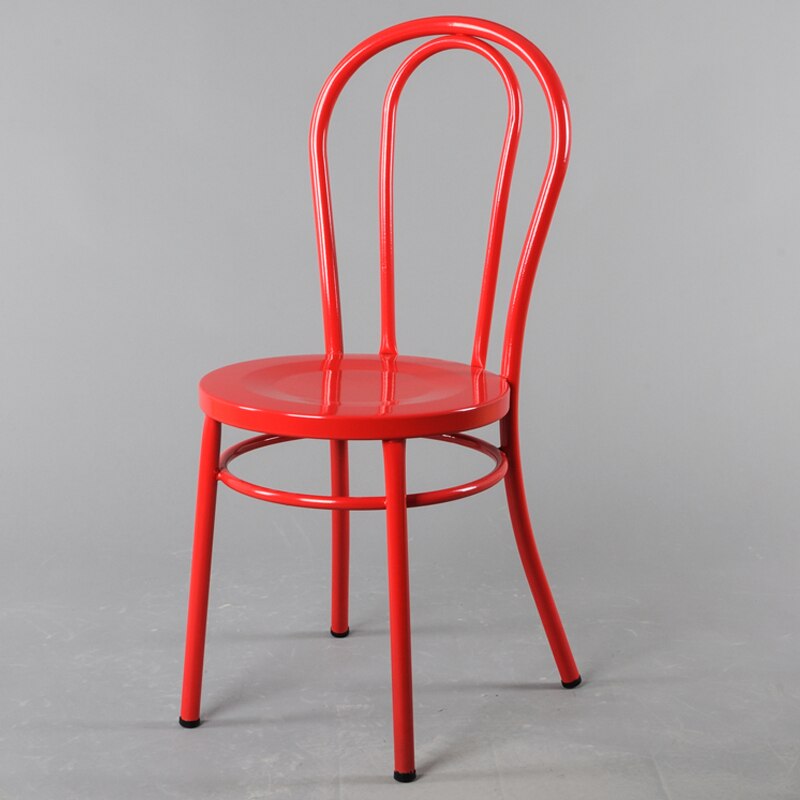 chaise moderne style rétro en acier rouge