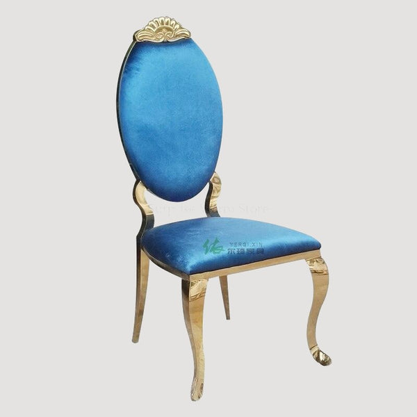 Chaise médaillon avec cadre et ornement en métal doré