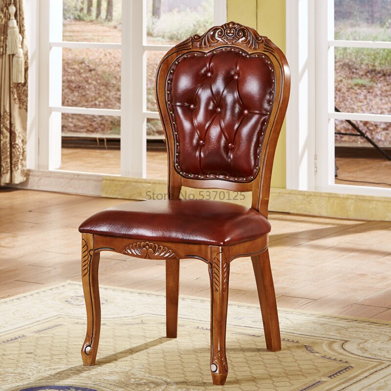 Chaise louis XVI   avec accoudoirs  cadre en bois massif et assise en cuir
