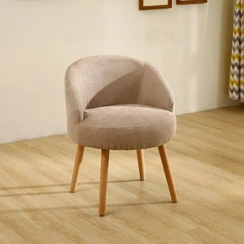 Chaise scandinave en velours beige et bois style fauteuil