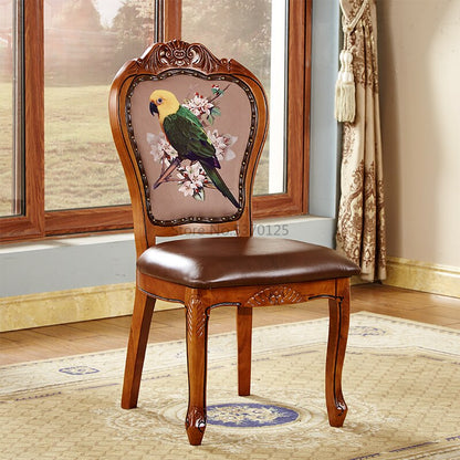Chaise louis XVI   avec accoudoirs  cadre en bois massif et assise en cuir