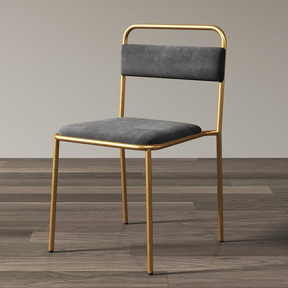 Chaise design de style industriel minimaliste et superposable