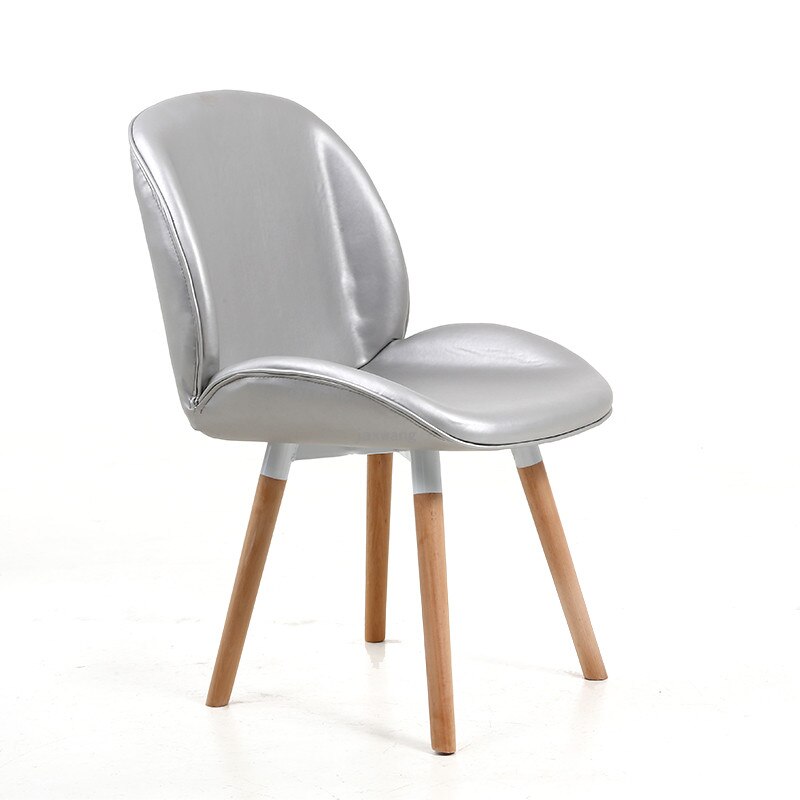 Chaise scandinave avec assise fauteuil confort et pieds en bois