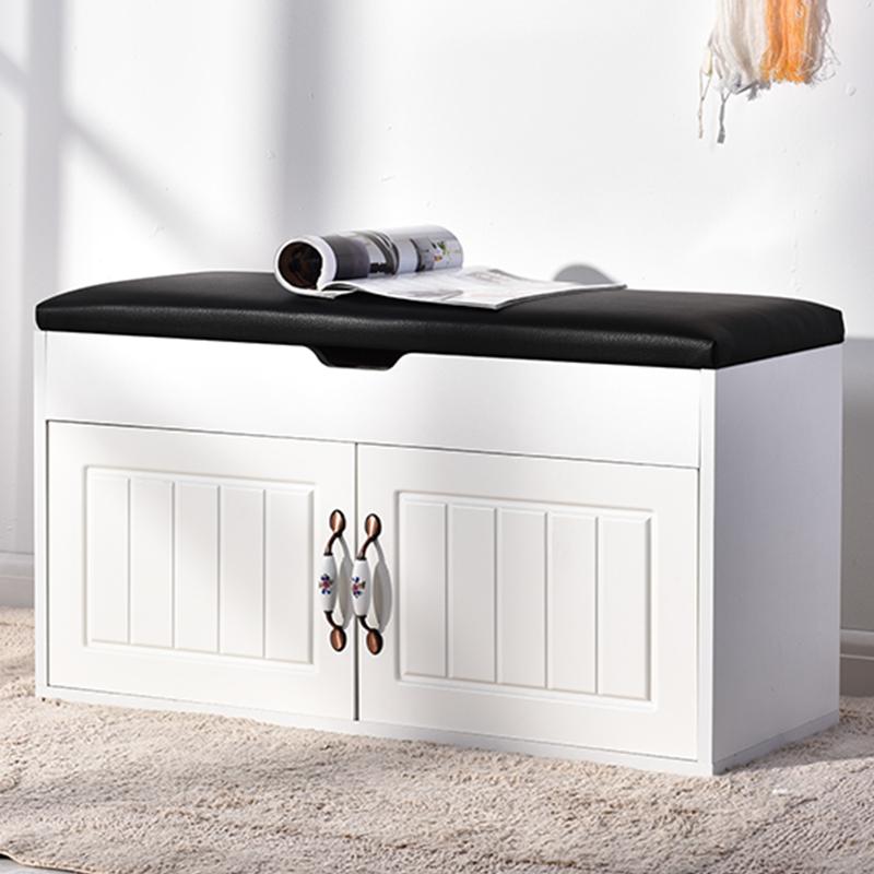 Banc de rangement en bois blanc avec portières de style