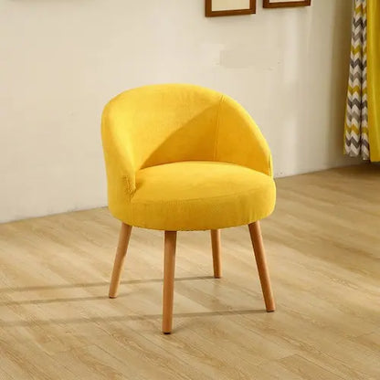 Chaise scandinave en velours et bois style fauteuil