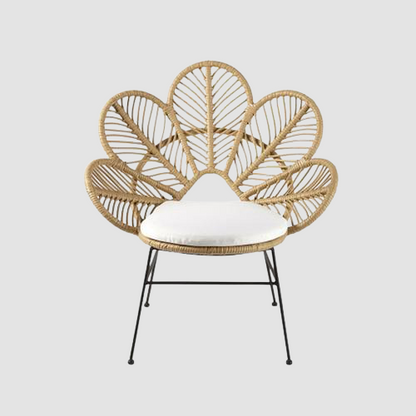 Chaise moderne en bois et rotin avec dossier pétales