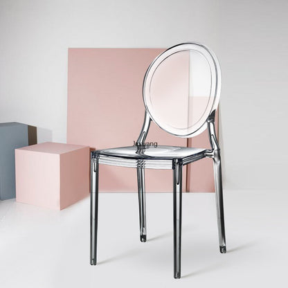 Chaise médaillon design à structure minimaliste
