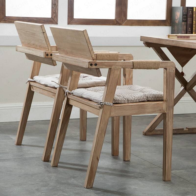Chaise scandinave en bois clair brut