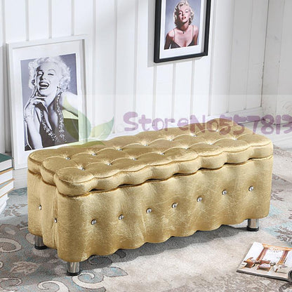 Banc de rangement en velours et métal de type coffre