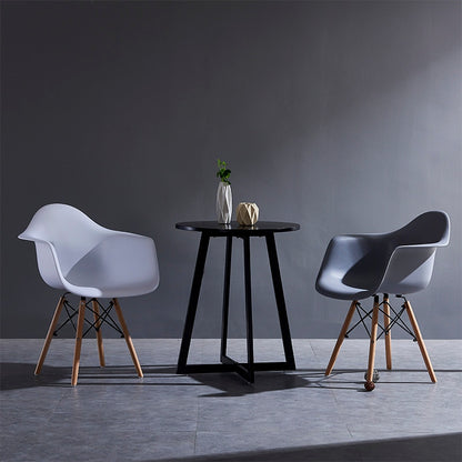 Chaise scandinave en plastique