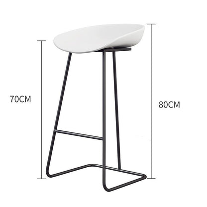 Tabouret de bar design scandinave blanc et noir