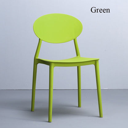 Chaise médaillon design en plastique avec assise large