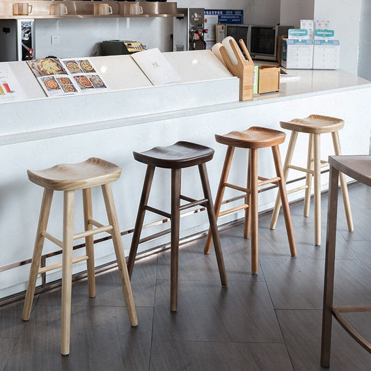 Tabouret de bar scandinave en bois avec assise ergonomique