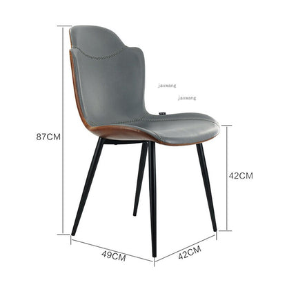 Chaise moderne en cuir surpiqué et pieds en métal