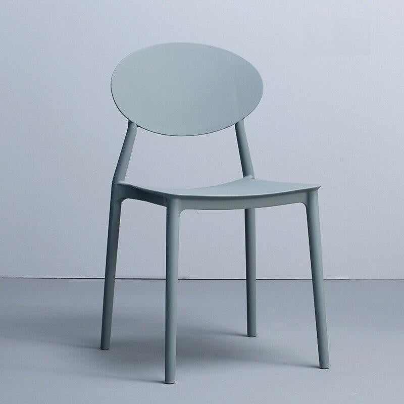 Chaise médaillon design en plastique avec assise large