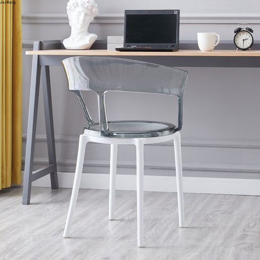 Chaise moderne en bois et résine à dossier large